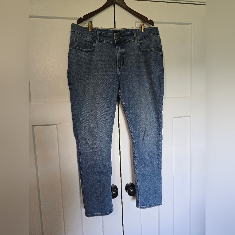 Lee Blue Straight Leg Jeans Classic Fit